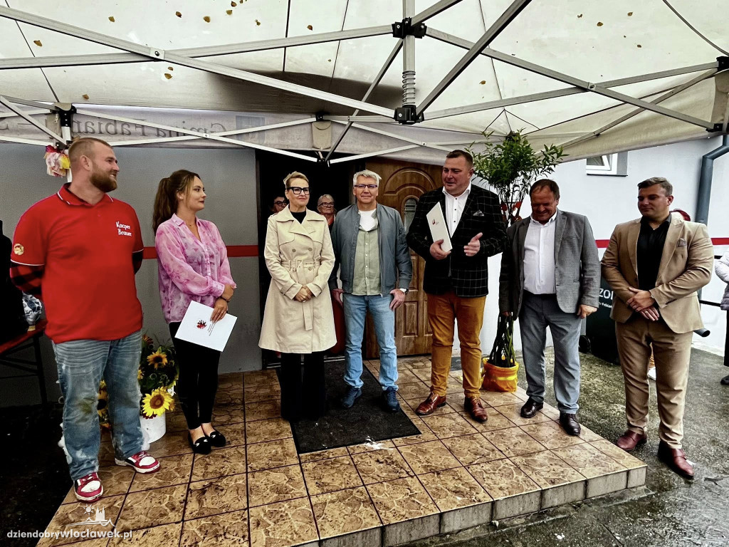 Rodzinna zabawa i urodzinowe świętowanie w Lisku