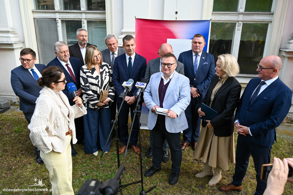 Przekazanie budynku przy Stodólnej dla województwa