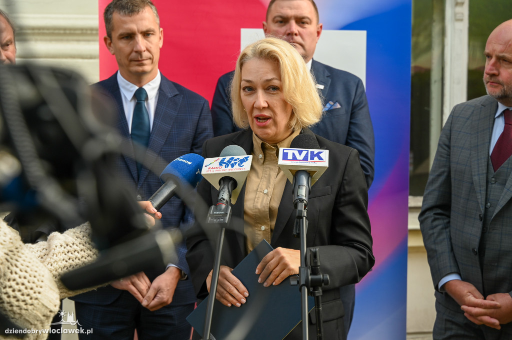 Przekazanie budynku przy Stodólnej dla województwa