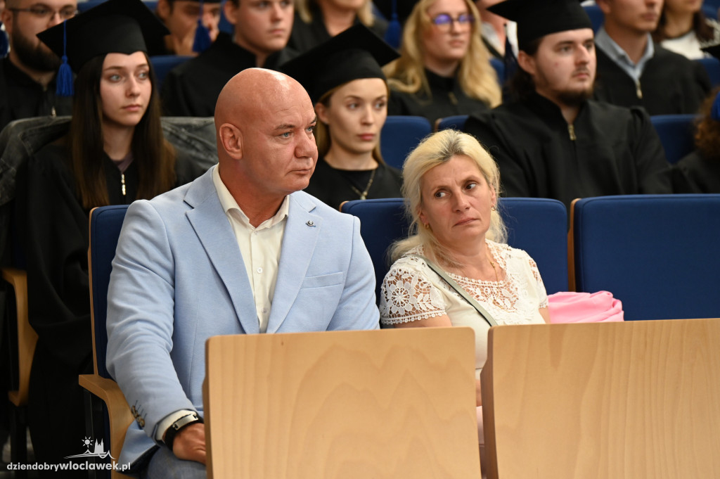 Uroczyste rozdanie dyplomów w PANS: godz. 16
