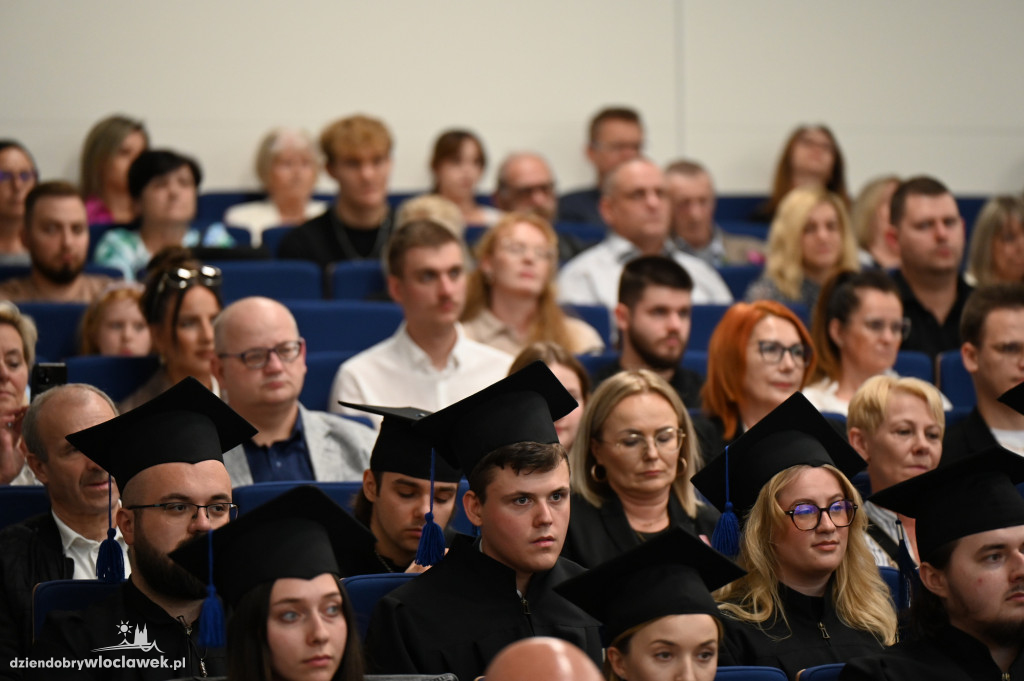 Uroczyste rozdanie dyplomów w PANS: godz. 16