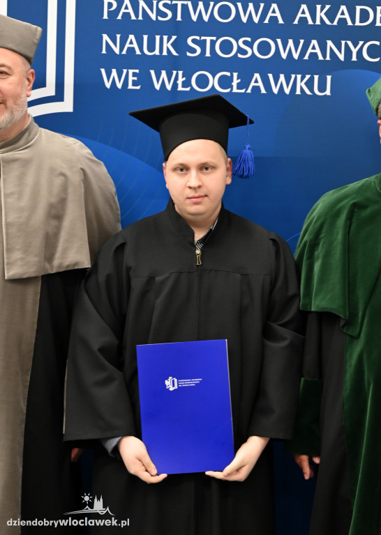 Uroczyste rozdanie dyplomów w PANS: godz. 16