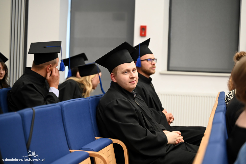 Uroczyste rozdanie dyplomów w PANS: godz. 16