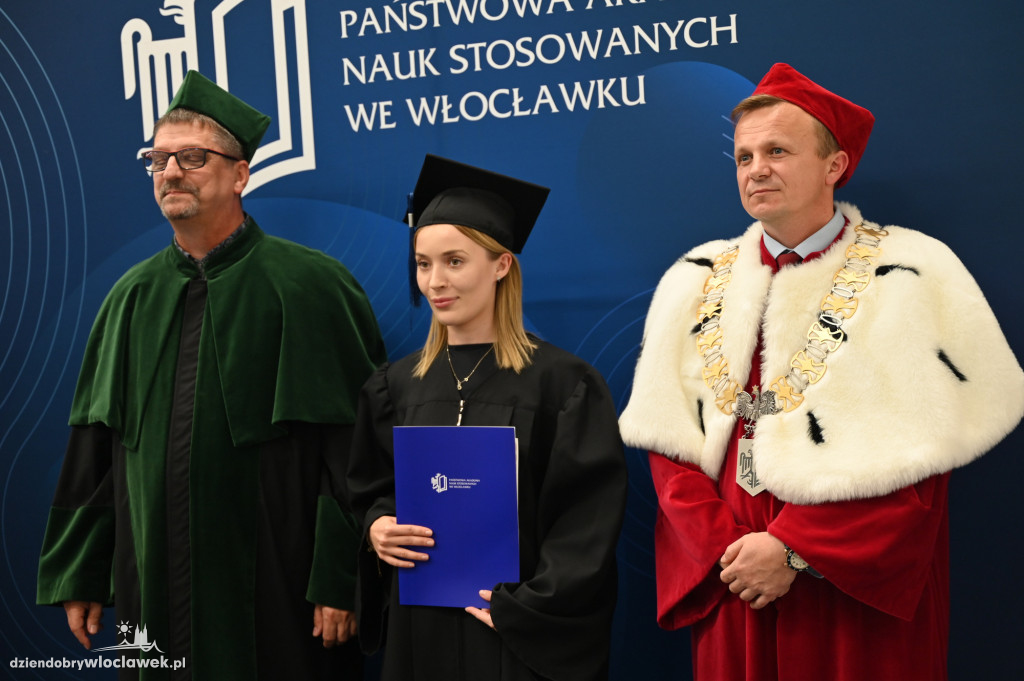 Uroczyste rozdanie dyplomów w PANS: godz. 16