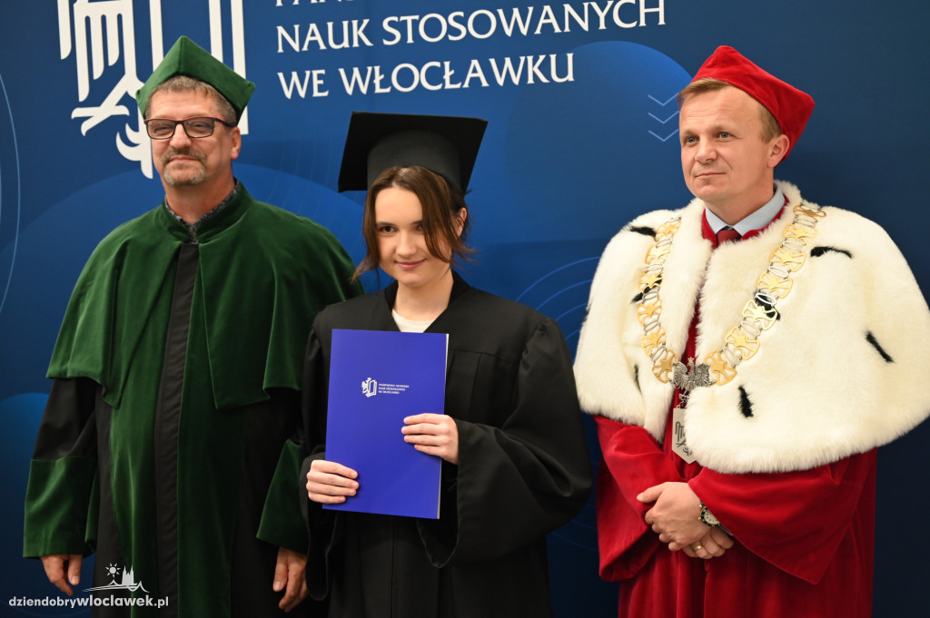 Uroczyste rozdanie dyplomów w PANS: godz. 16