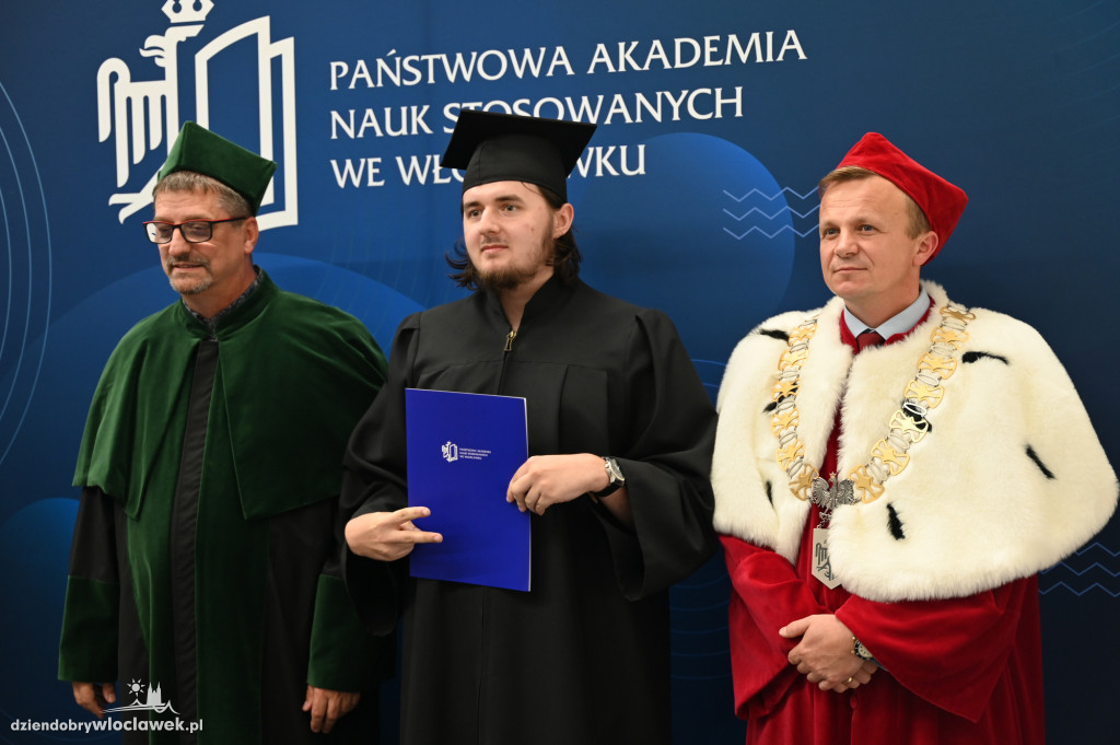 Uroczyste rozdanie dyplomów w PANS: godz. 16