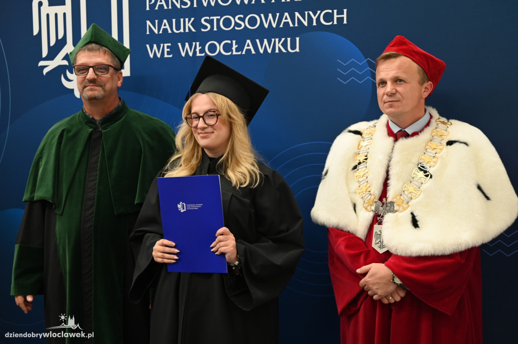 Uroczyste rozdanie dyplomów w PANS: godz. 16