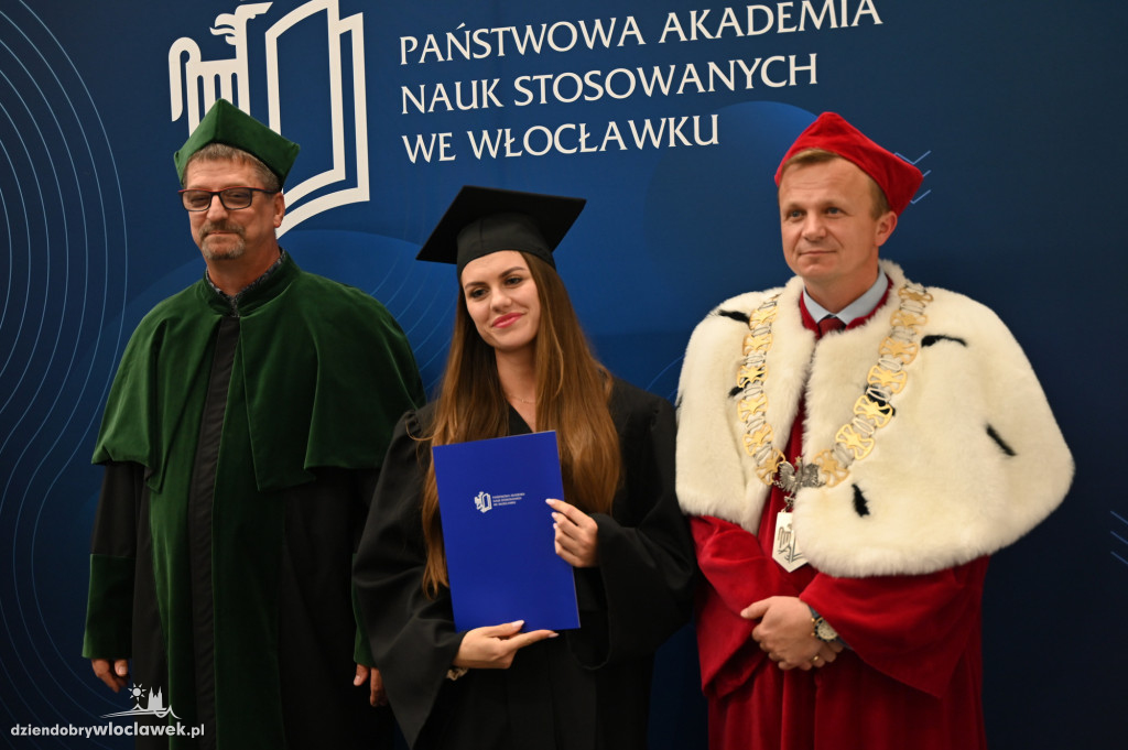Uroczyste rozdanie dyplomów w PANS: godz. 16