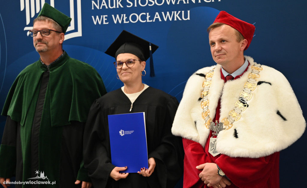 Uroczyste rozdanie dyplomów w PANS: godz. 16