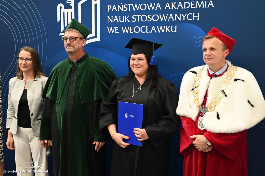 Uroczyste rozdanie dyplomów w PANS: godz. 16