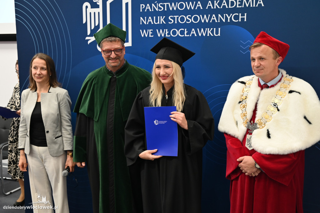 Uroczyste rozdanie dyplomów w PANS: godz. 16
