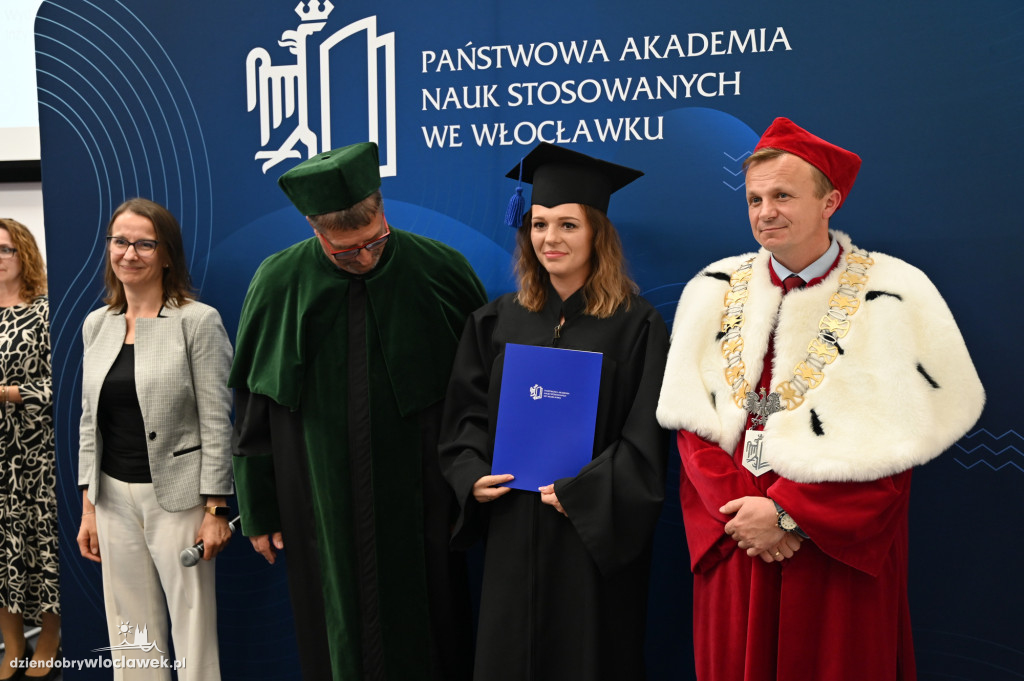 Uroczyste rozdanie dyplomów w PANS: godz. 16