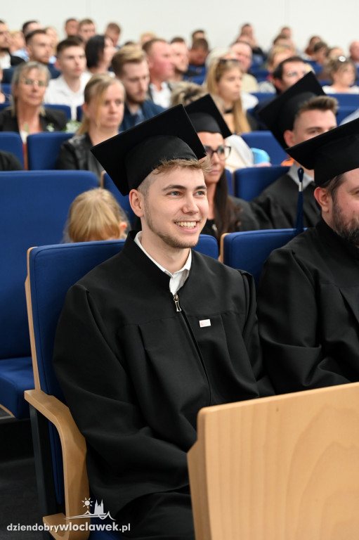 Uroczyste wręczenie dyplomów w PANS: godz. 17