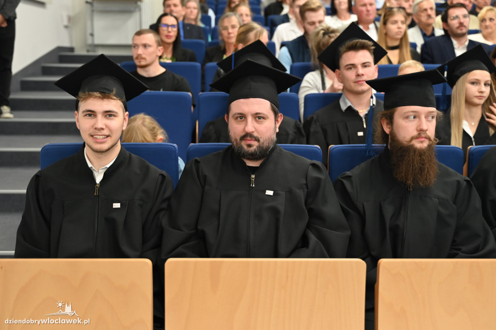 Uroczyste wręczenie dyplomów w PANS: godz. 17