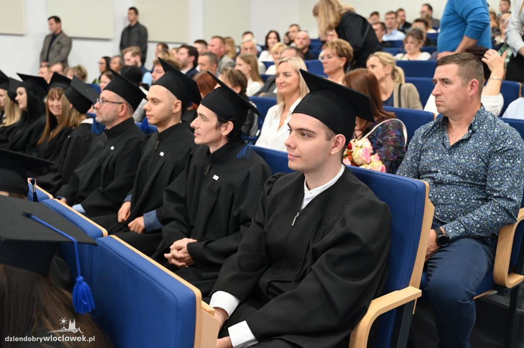 Uroczyste wręczenie dyplomów w PANS: godz. 17