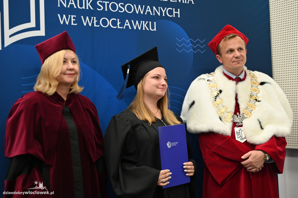 Uroczyste wręczenie dyplomów w PANS: godz. 17