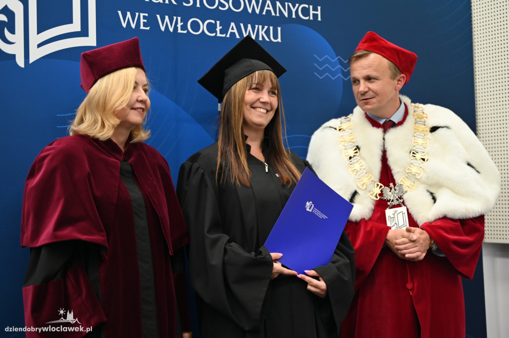 Uroczyste wręczenie dyplomów w PANS: godz. 17