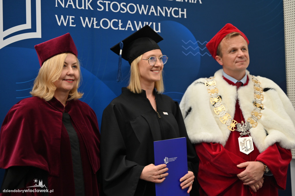 Uroczyste wręczenie dyplomów w PANS: godz. 17