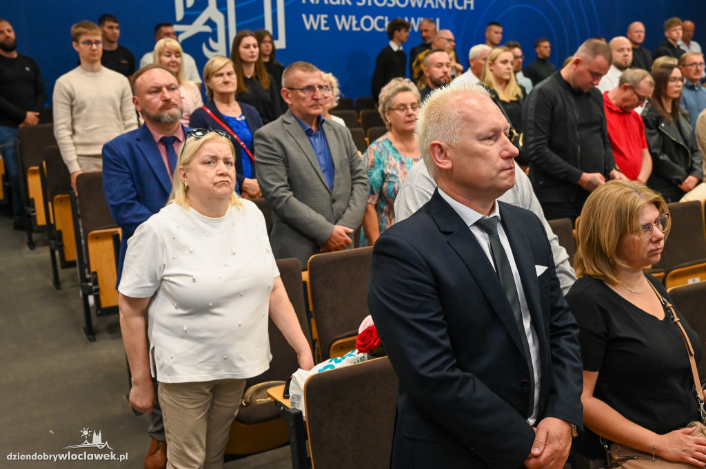 Wręczenie dyplomów na PANS: pielęgniarstwo