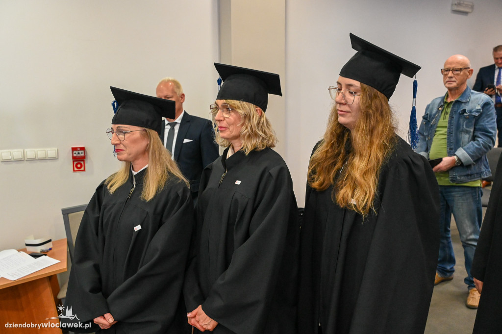 Wręczenie dyplomów na PANS: pielęgniarstwo