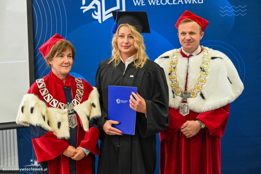 Wręczenie dyplomów na PANS: pielęgniarstwo