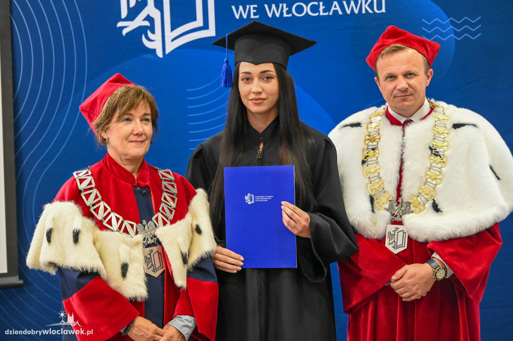 Wręczenie dyplomów na PANS: pielęgniarstwo
