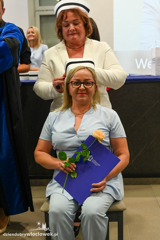 Wręczenie dyplomów na PANS: pielęgniarstwo