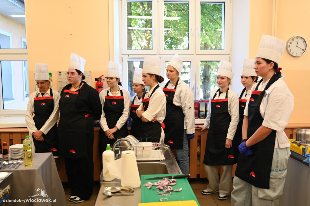 Pierogi w woku: kulinarna podróż w Chemiku