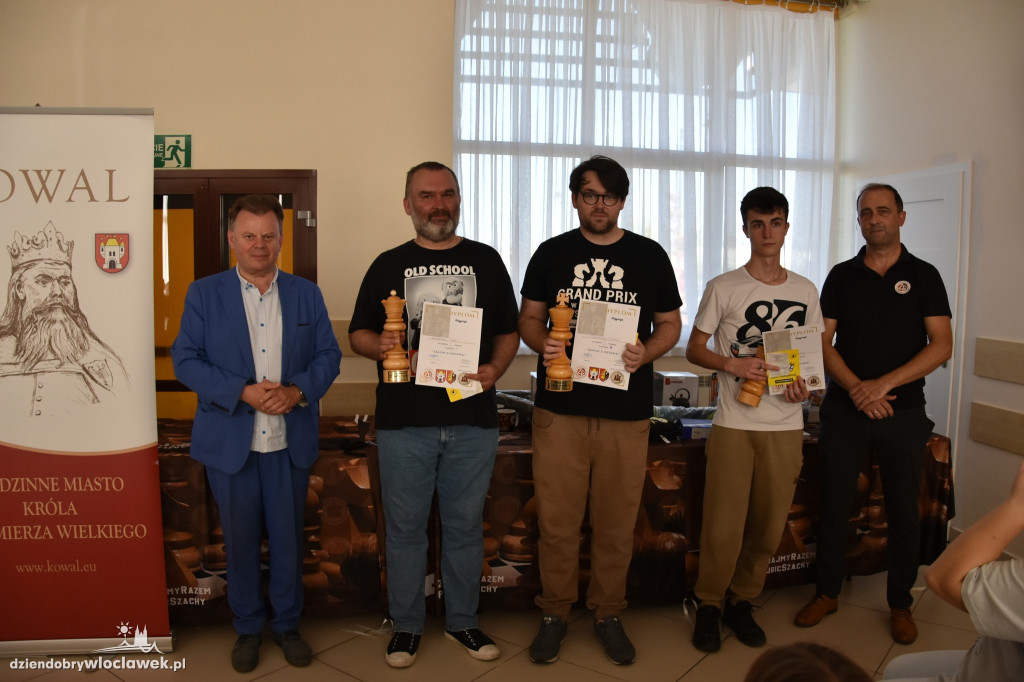 Turniej Szachy z historią w Kowalu