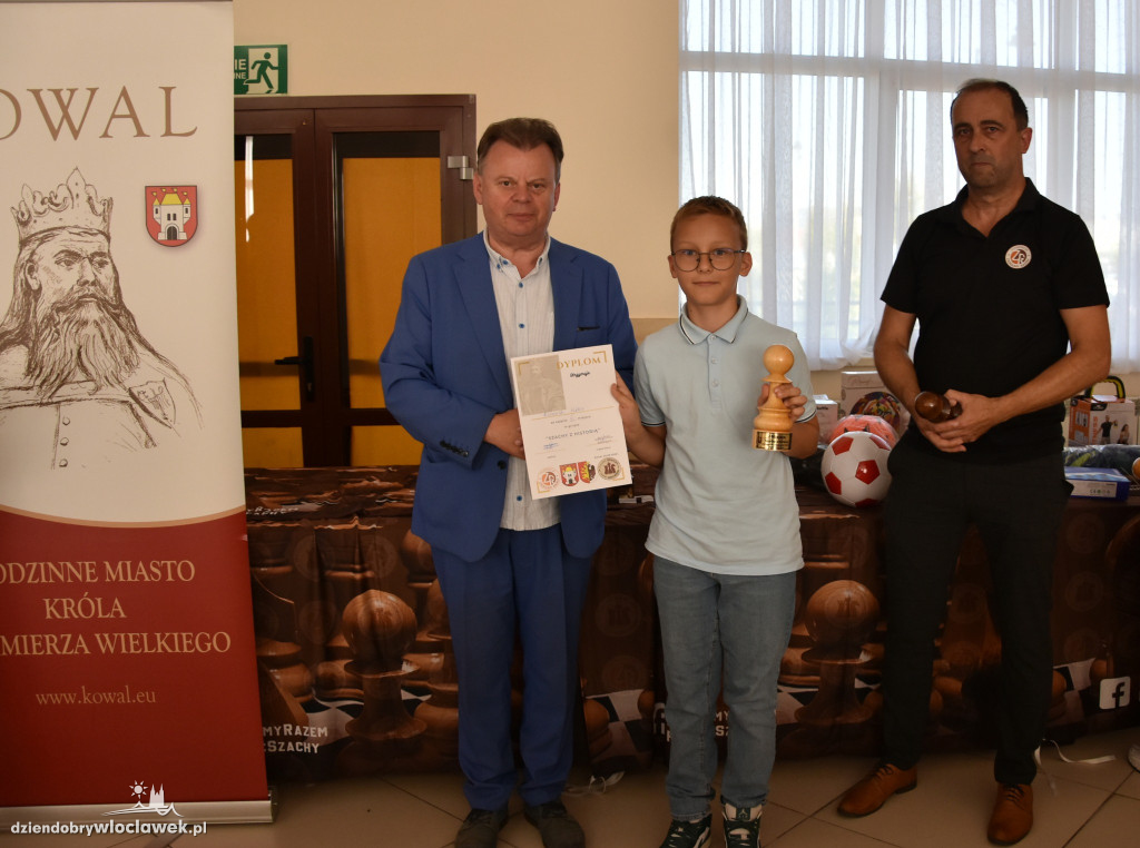 Turniej Szachy z historią w Kowalu