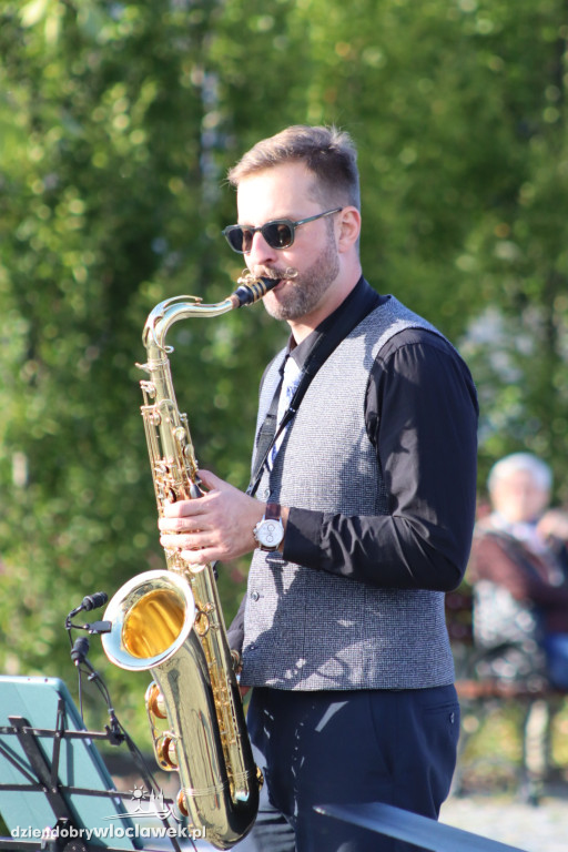 V Festiwal Fajansu: plenerowe malowanie i koncert