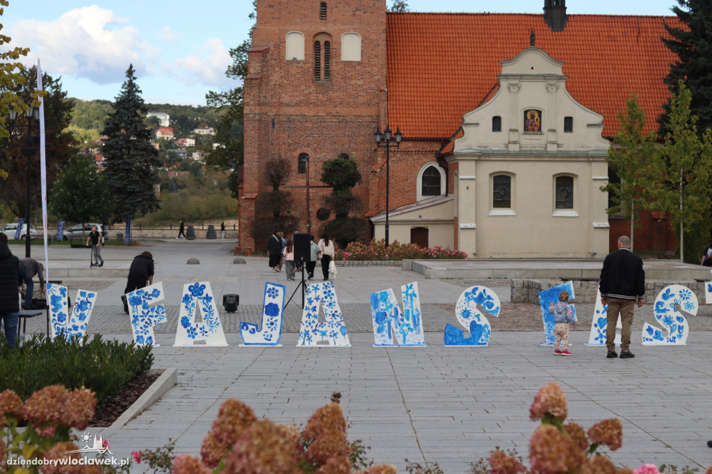 V Festiwal Fajansu: plenerowe malowanie i koncert