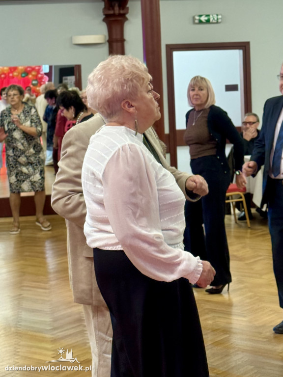 Potańcówka dla Seniorów w ramach Weekendu Seniora z Kulturą