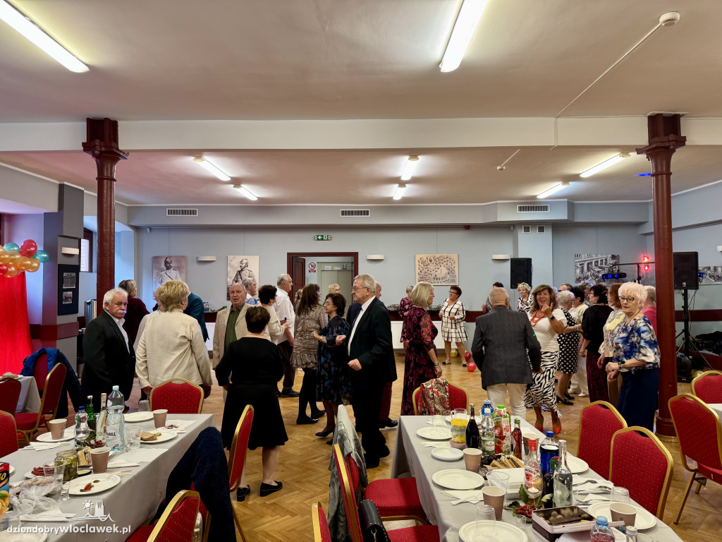 Potańcówka dla Seniorów w ramach Weekendu Seniora z Kulturą
