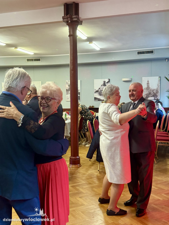 Potańcówka dla Seniorów w ramach Weekendu Seniora z Kulturą