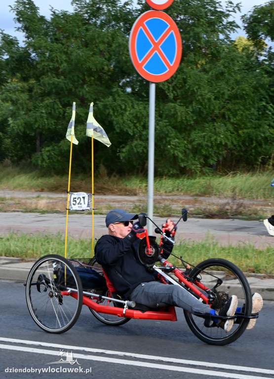 12. Półmaraton Włocławek: zawodnicy na trasie