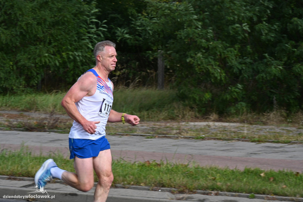12. Półmaraton Włocławek: zawodnicy na trasie