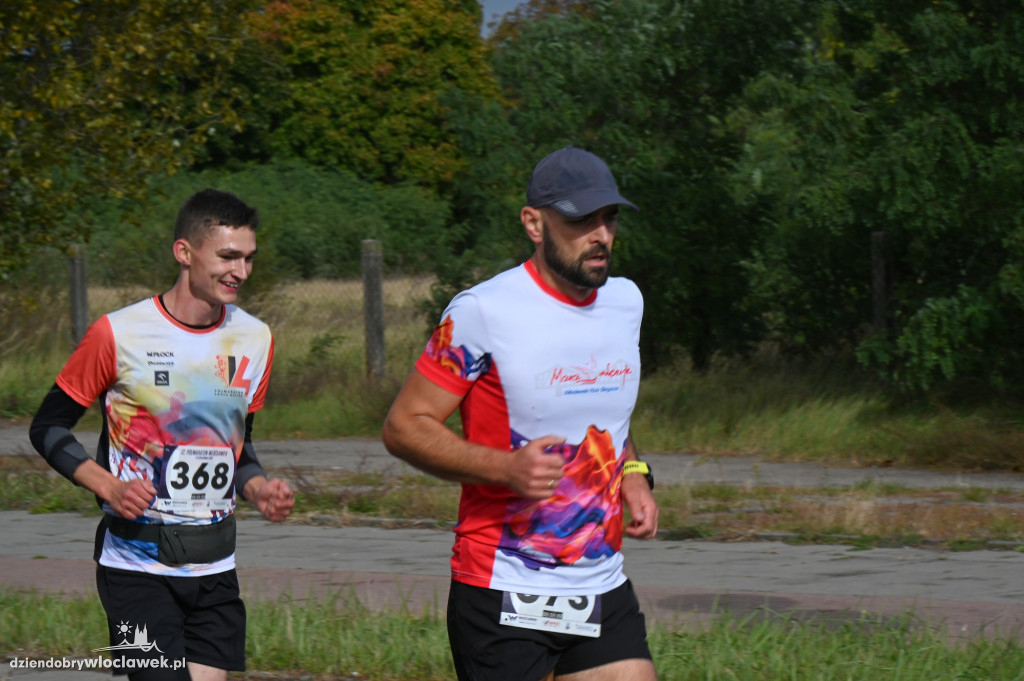 12. Półmaraton Włocławek: zawodnicy na trasie