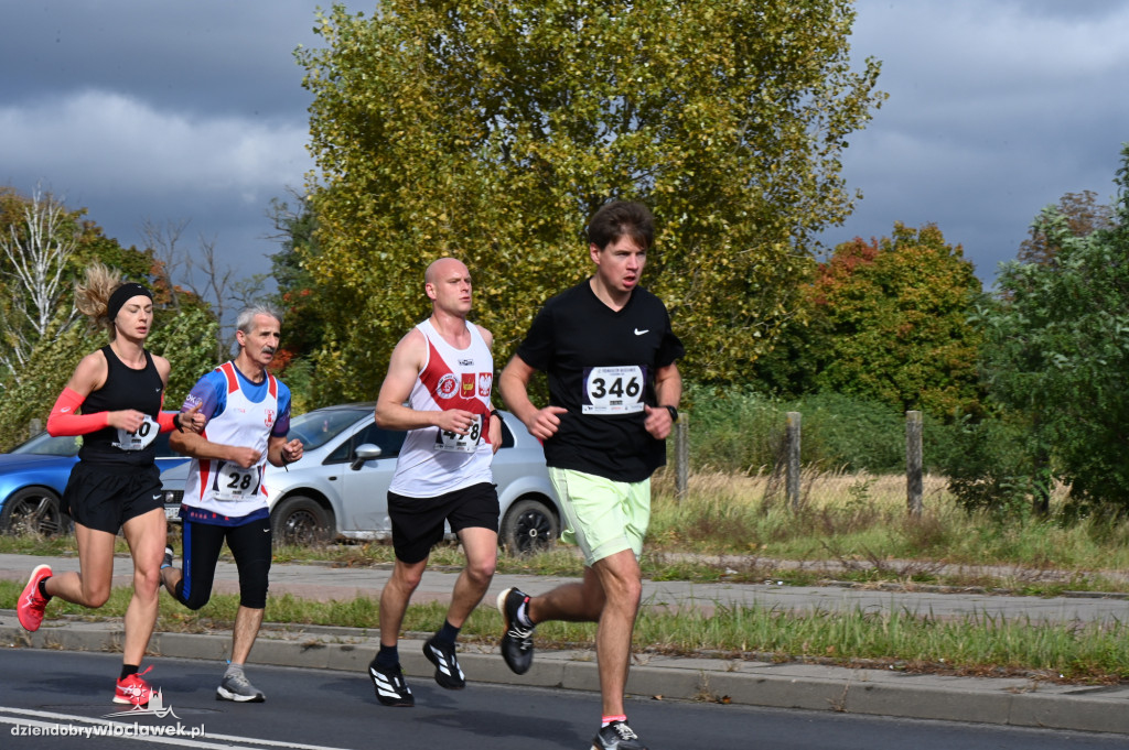12. Półmaraton Włocławek: zawodnicy na trasie