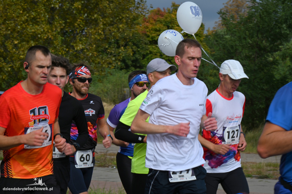 12. Półmaraton Włocławek: zawodnicy na trasie