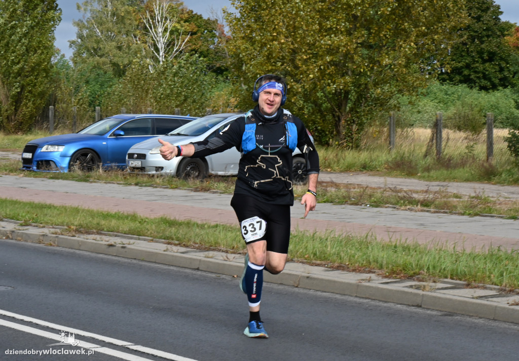 12. Półmaraton Włocławek: zawodnicy na trasie