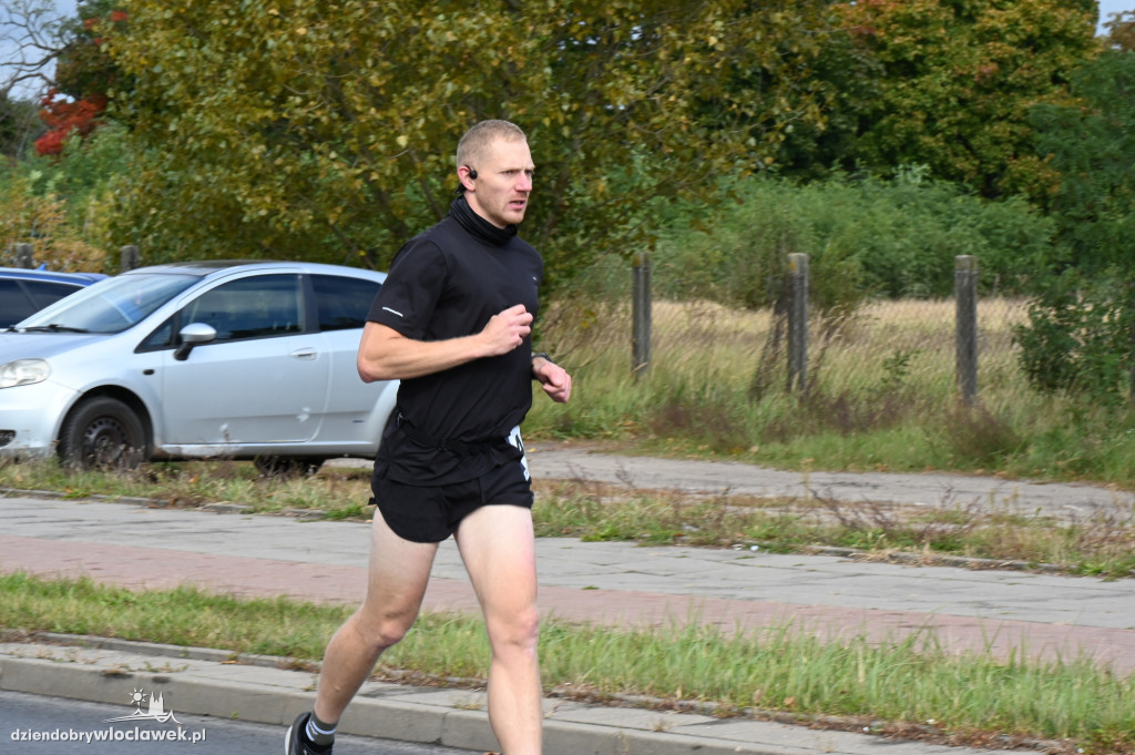 12. Półmaraton Włocławek: zawodnicy na trasie