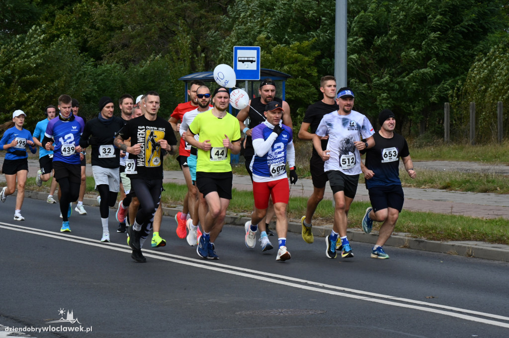 12. Półmaraton Włocławek: zawodnicy na trasie