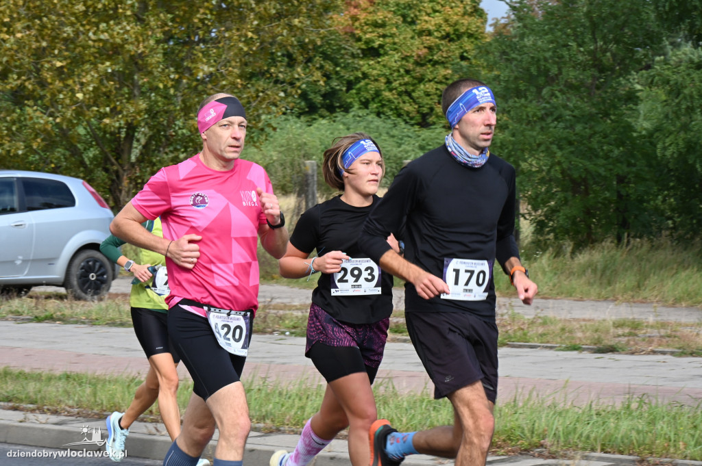 12. Półmaraton Włocławek: zawodnicy na trasie