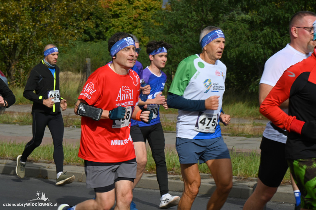 12. Półmaraton Włocławek: zawodnicy na trasie