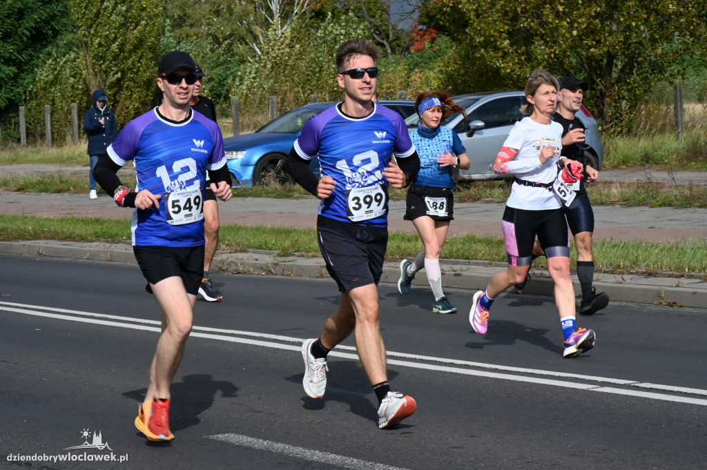 12. Półmaraton Włocławek: zawodnicy na trasie