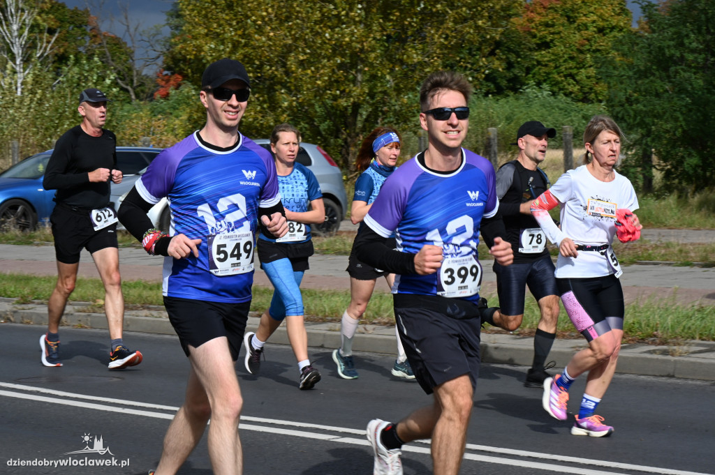 12. Półmaraton Włocławek: zawodnicy na trasie
