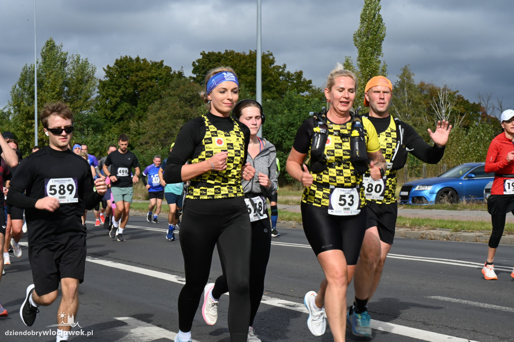 12. Półmaraton Włocławek: zawodnicy na trasie