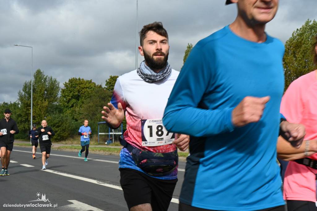 12. Półmaraton Włocławek: zawodnicy na trasie