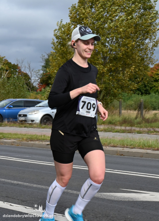 12. Półmaraton Włocławek: zawodnicy na trasie